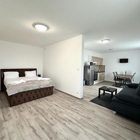 Sky Apartments 509 Plzen Ngoại thất bức ảnh